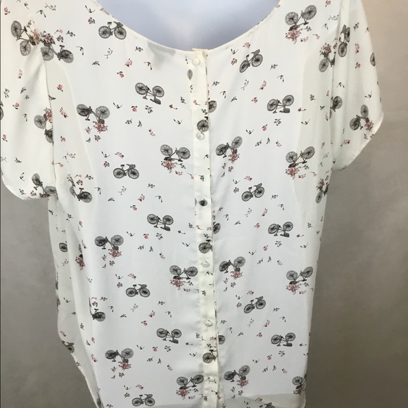 Torrid top - Picture 4 of 6